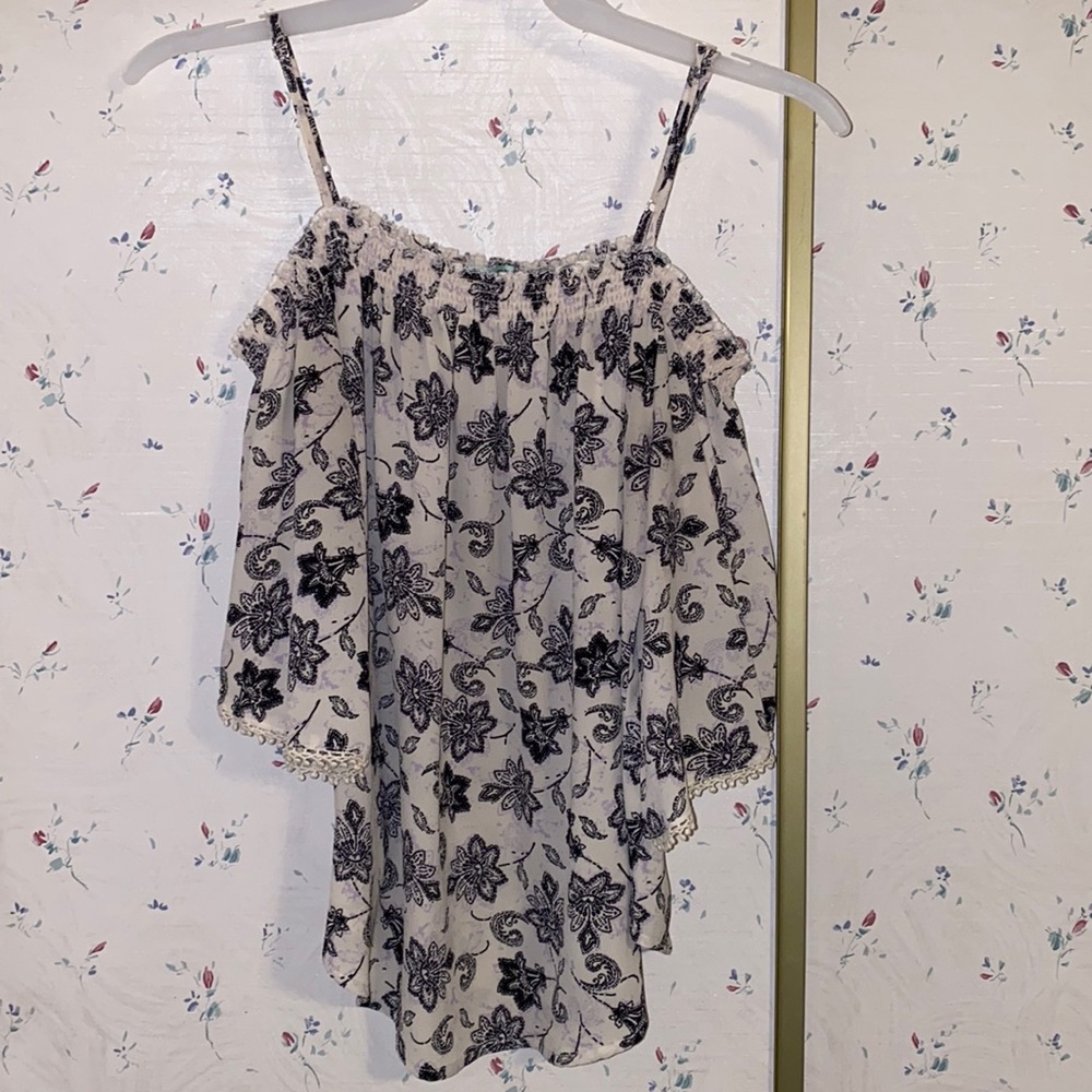 Maurices Off The Shoulder Top, Size XL